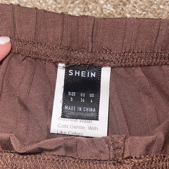 Brown Two Piece Outfit - Picture 5 of 6